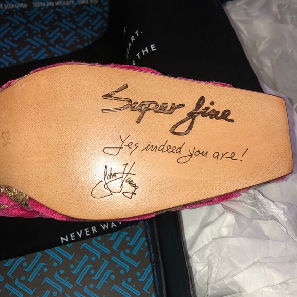 Pink Heels - Picture 7 of 9